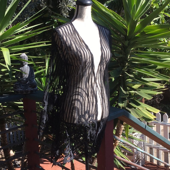 New! Black Crochet Cover - Picture 4 of 8